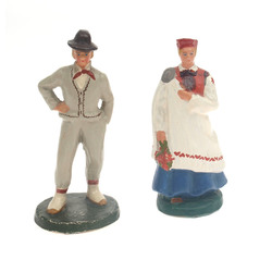 Couple of biscuite figurines 