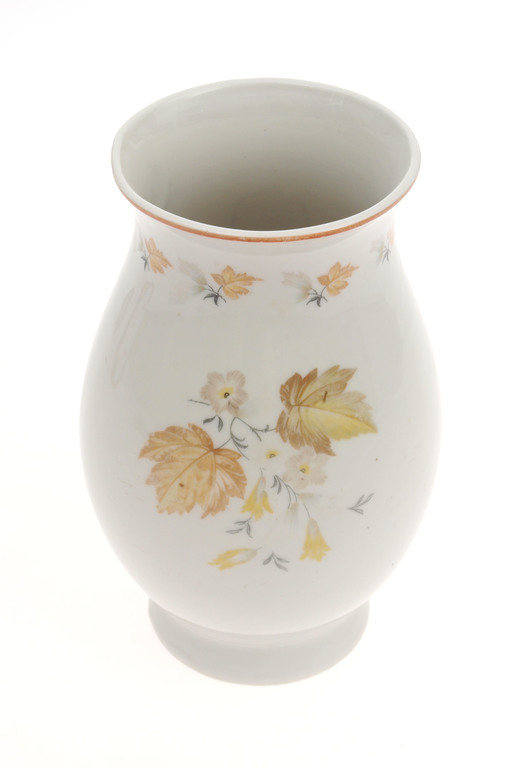 Porcelain vase 