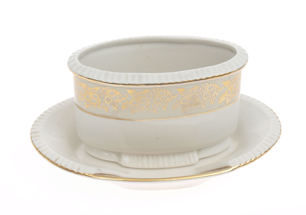 Porcelai  utensil for napkins with plate