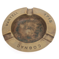 Metal ashtray 