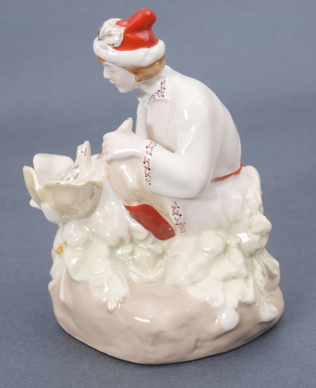 Porcelain figure 