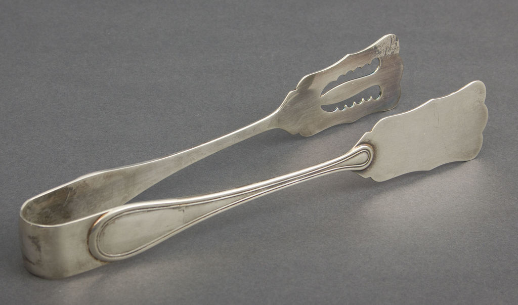 Silver knifes / spatula