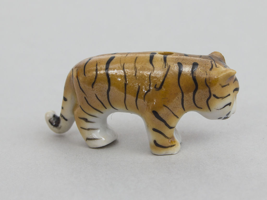 Porcelain figurine (miniature) 