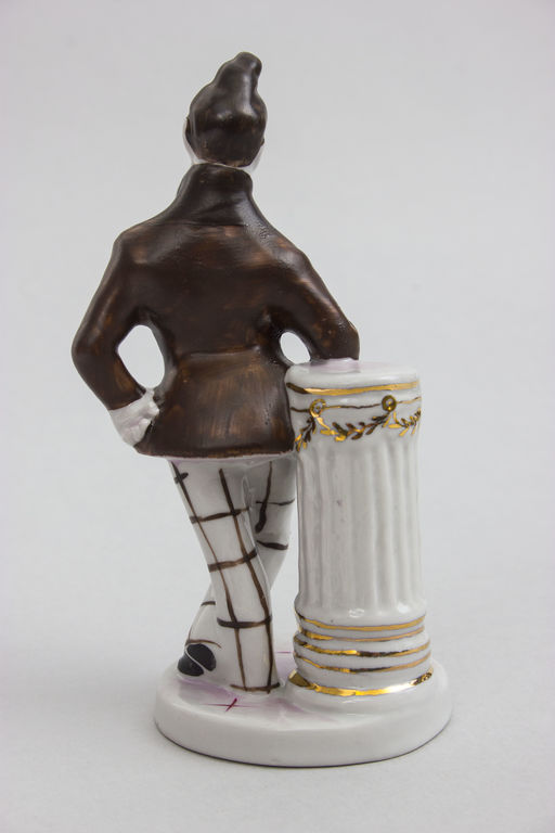 Porcelain figurine 