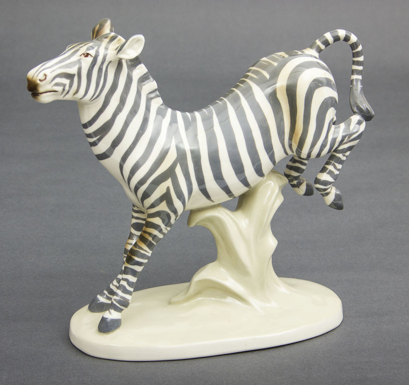 Porcelain figurine 