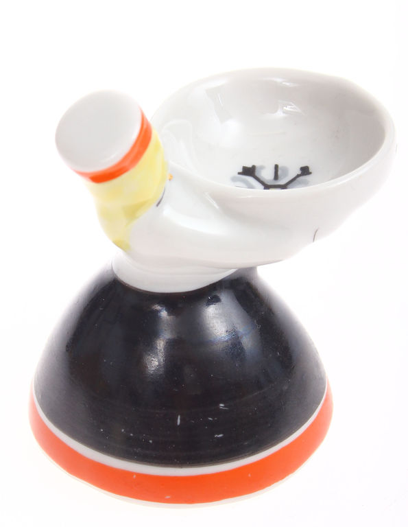 Porcelain salt and pepper shaker