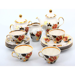 Porcelain coffee/tea set for 4 persons