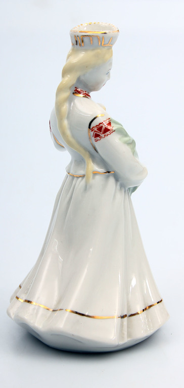 Porcelain figure 