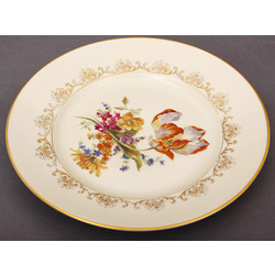 Porcelain plate 