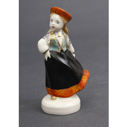 Porcelain figure 