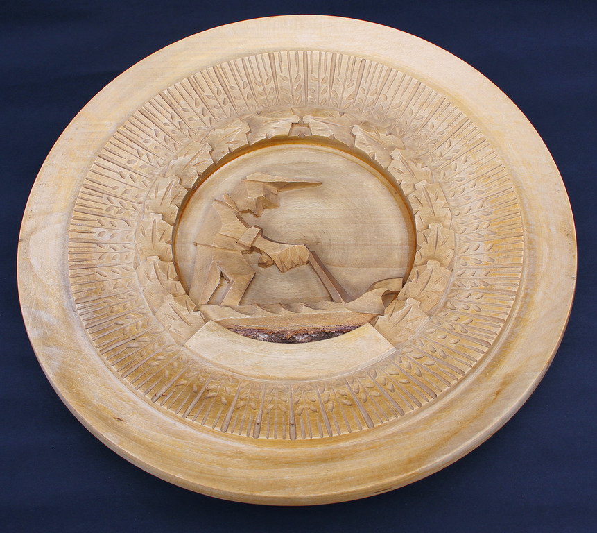 Wooden plate