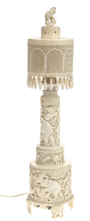 Bone table lamp