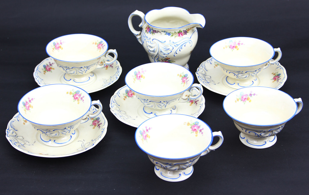 Porcelain set - 6 cups, 4 saucers, cream utensil