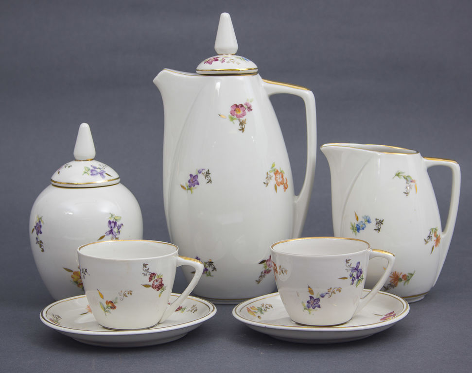 Porcelain tea / coffee set for two persons 