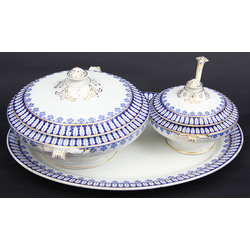 Porcelain set - tray, 2 tureen's, soup spoon