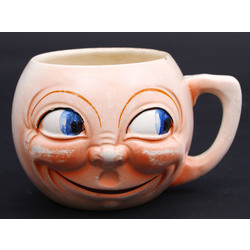 Faience mug 