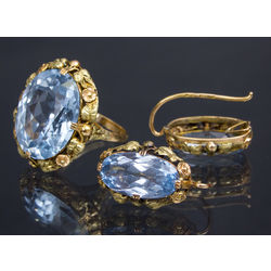 Gold set - earrings and ring with synthetic spinel