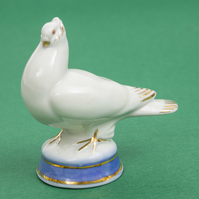 Porcelain figurine 