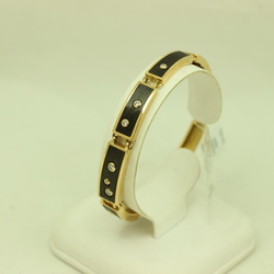 Gold bracelet