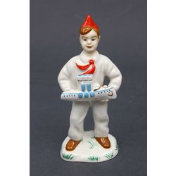 Porcelain figurine 