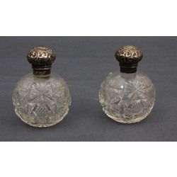 Perfume Set - 2 crystal bottles with silver finish