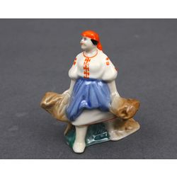 Porcelain figurine 