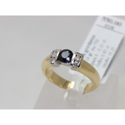 Gold ring with 6 diamonds, sapphires