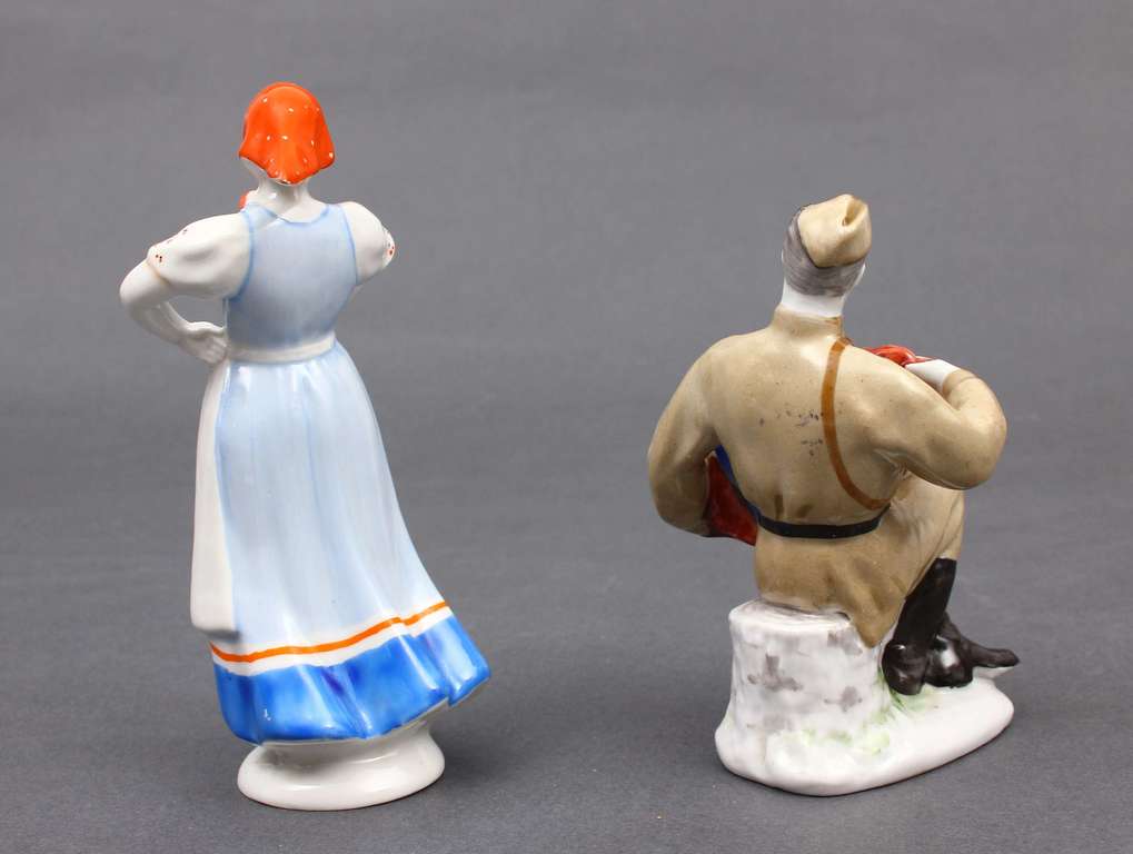 Porcelain figurines 2 pcs. 