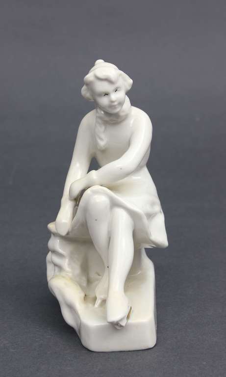 Porcelain figurine 