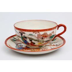 Porcelain cup with saucer 