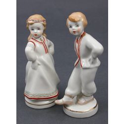 Porcelāna figūriņu pāris 