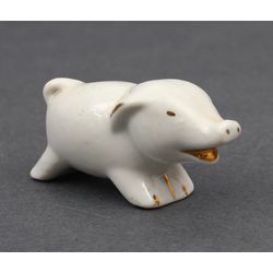 Porcelain figurine 