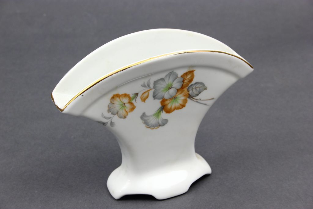 Porcelain napkin holder 