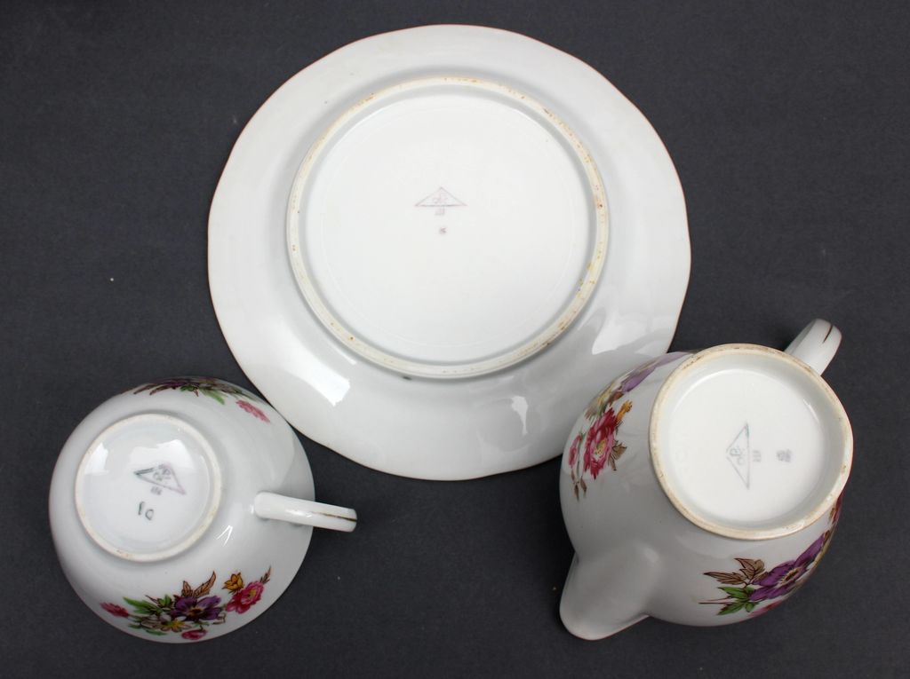 Porcelain tea / coffee set for 12 people