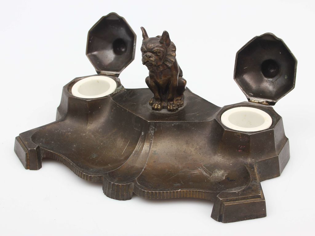 Spelter inkpot with dog