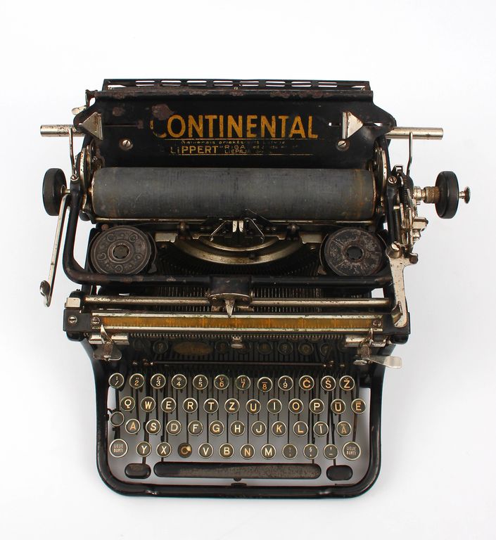 Пишущая машинка Континенталь