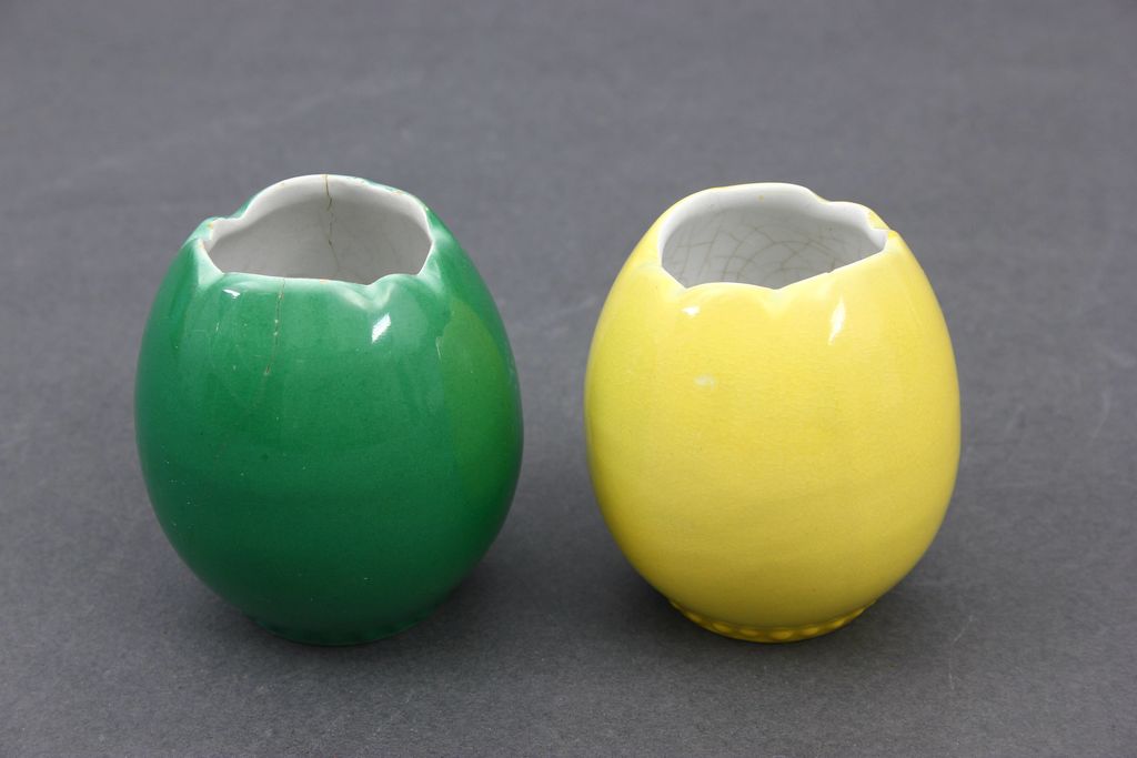 Porcelain vases 2 pcs.