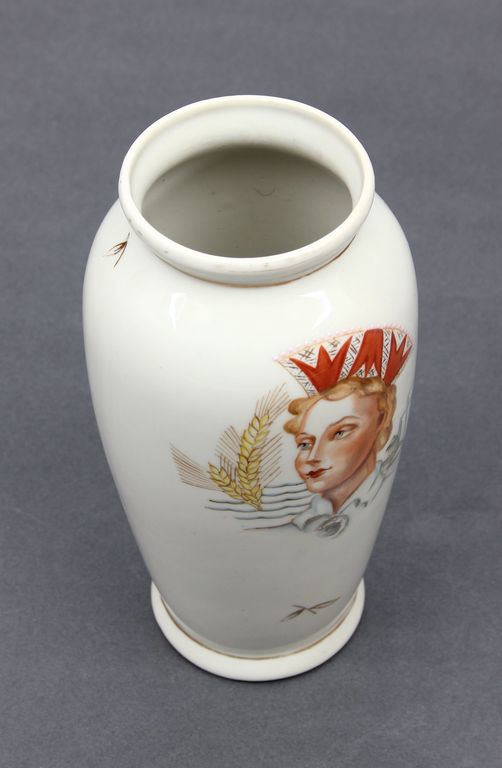 Rīgas Keramikas fabrikas porcelāna vāze 