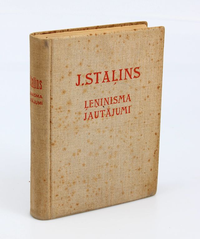 J. Stalin, Leninism Issues