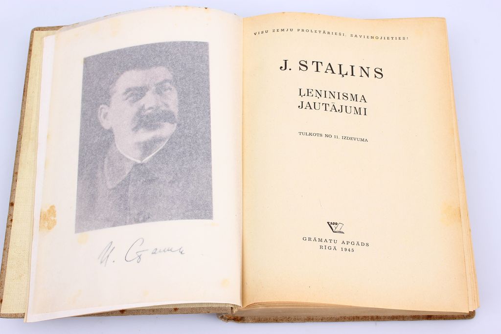 J. Stalin, Leninism Issues