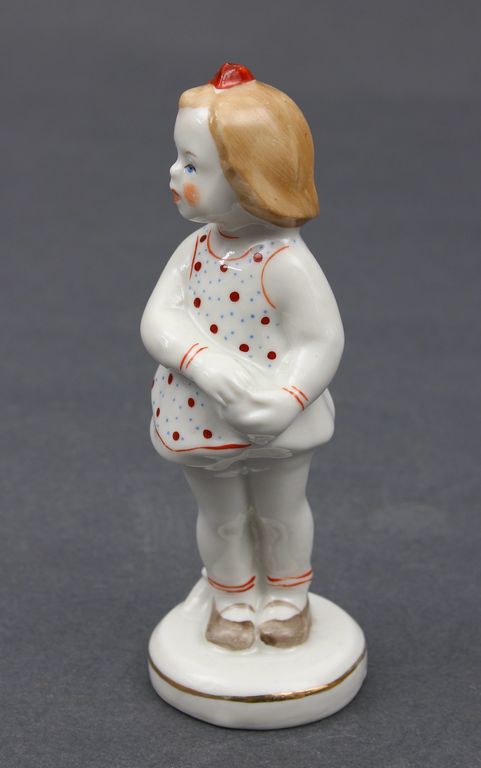 Porcelain figurine 