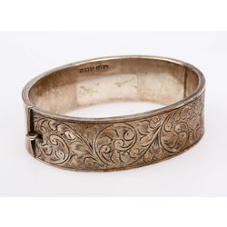 Art Nouveau style silver bracelet