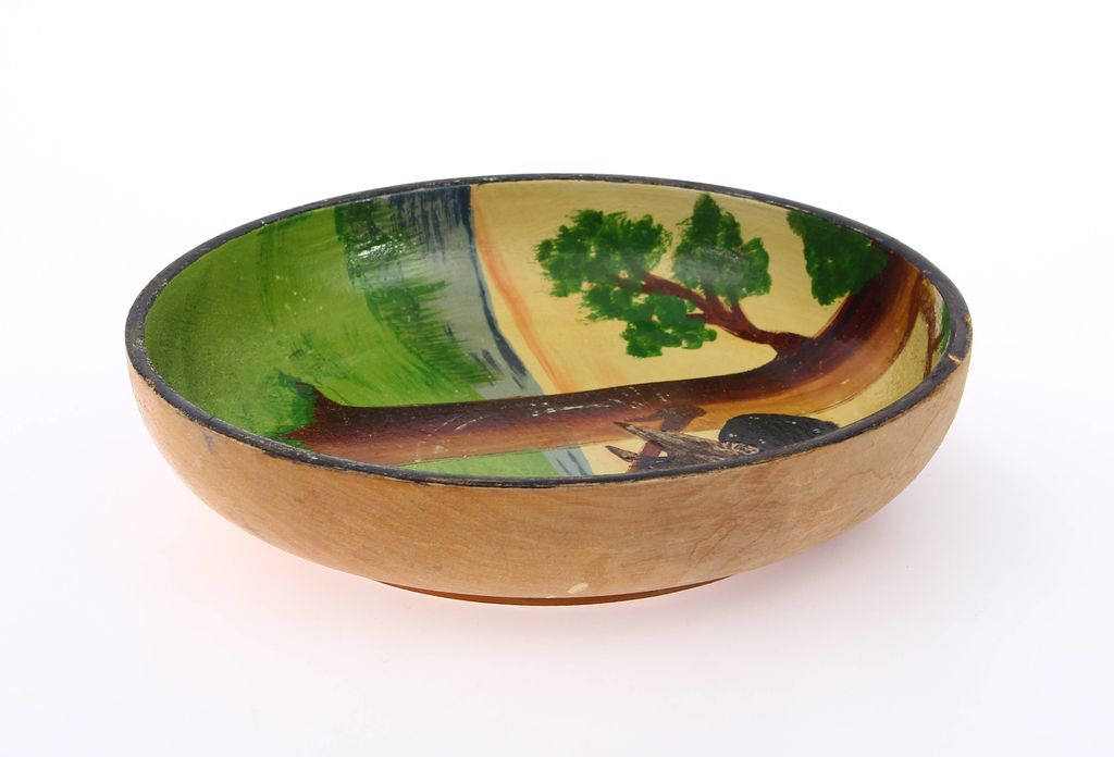 Wooden bowl with a painting