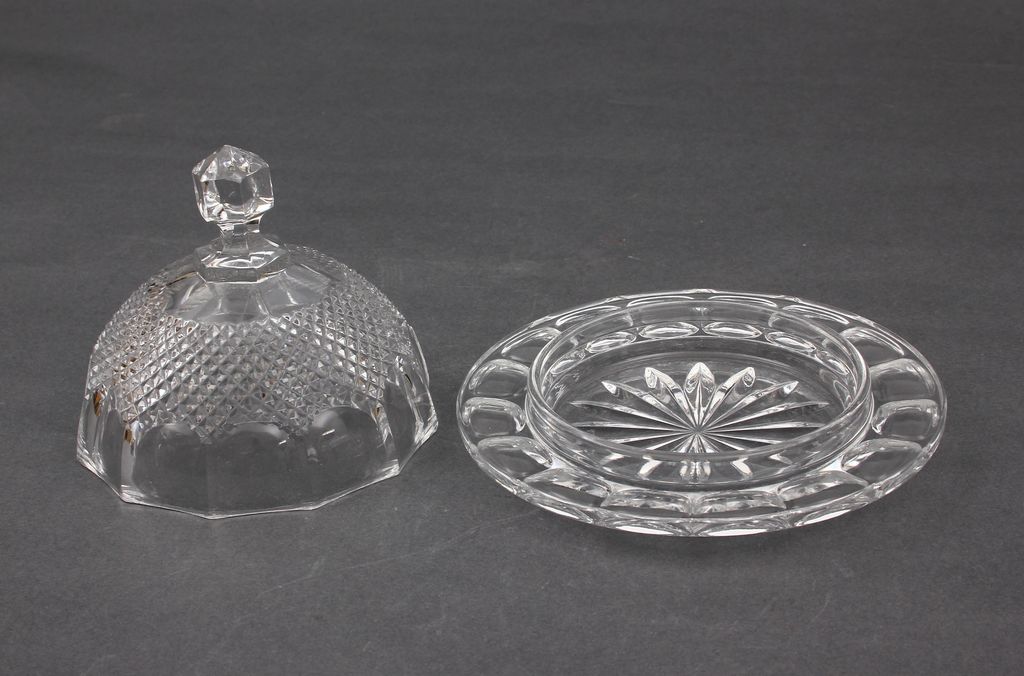 Crystal butter bowl with lid