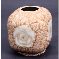 Porcelain vase 