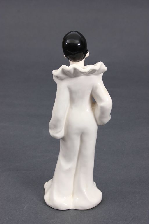 Fiance figurine 