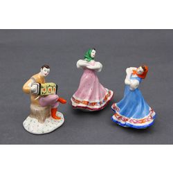 Porcelain figurine 