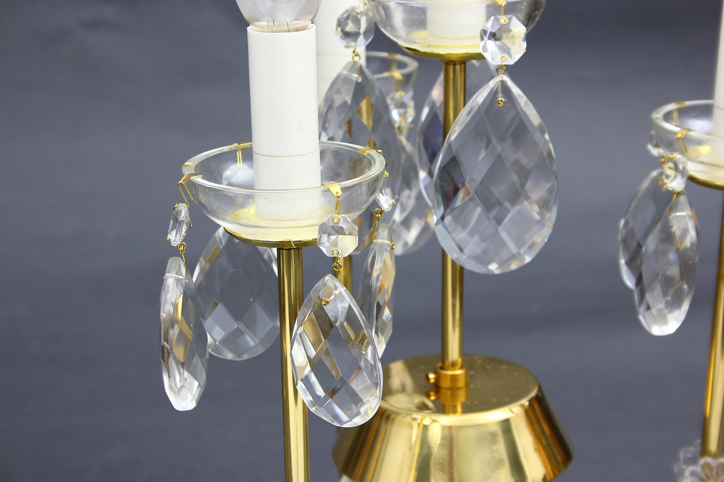 Kristāla galda lampa