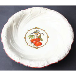 Porcelain bowl for sweets