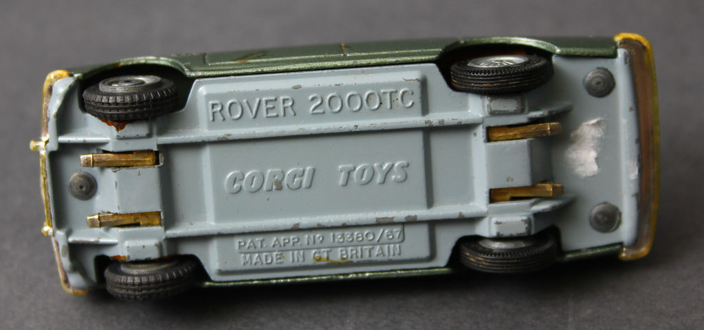 Car model Rover 2000TC